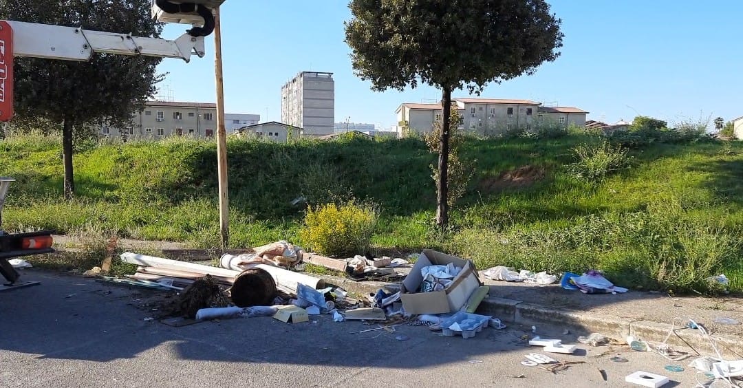 Cronaca Taranto Abbandono Rifiuti Di Multe In Pochi Mesi