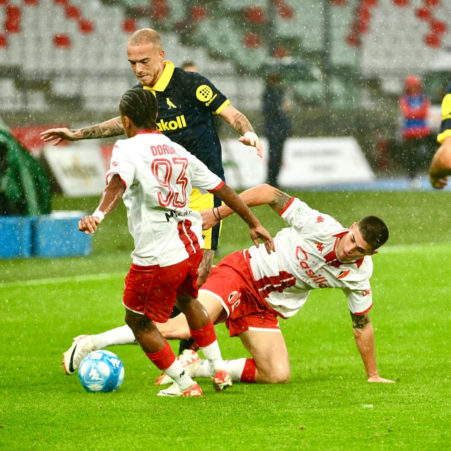 Bari vs Modena 1-1, Al San Nicola un pari che pesa più al Bari