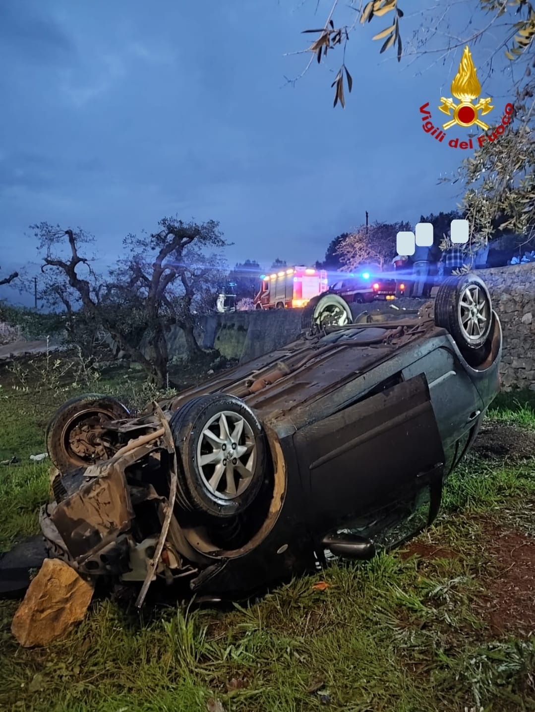 Ostuni Auto Si Ribalta Sulla Provinciale Paura Per La Conducente 9700