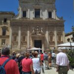 Lecce. L’altare velato della chiesa dei Gesuiti