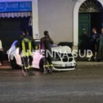 Schianto in pieno centro a Martina Franca: BMW contro un edificio