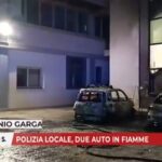 Margherita, due auto della Polizia Locale in fiamme