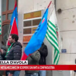 Foggia, metalmeccanici in sciopero davanti alla sede di Confindustria