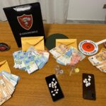 Droga e contanti in auto, 30enne arrestato nel Leccese